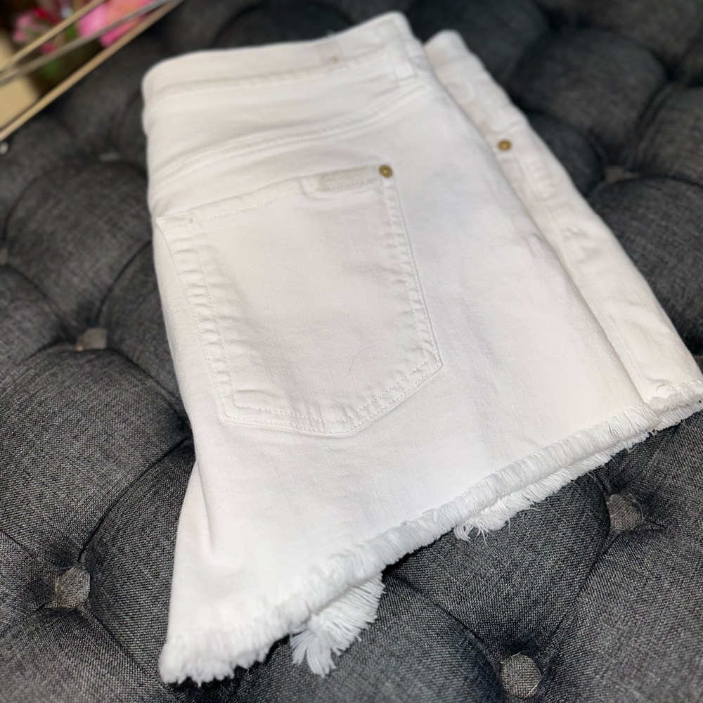 White Seven Shorts